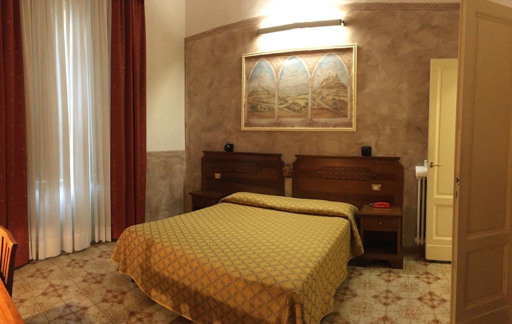 Hotel Olimpia Флоренция Экстерьер фото